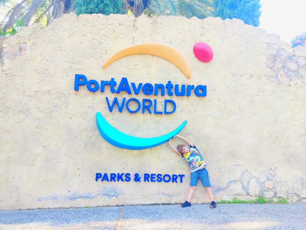 PORTAVENTURA WORLD. En verano sol, adrenalina y chapuzones.